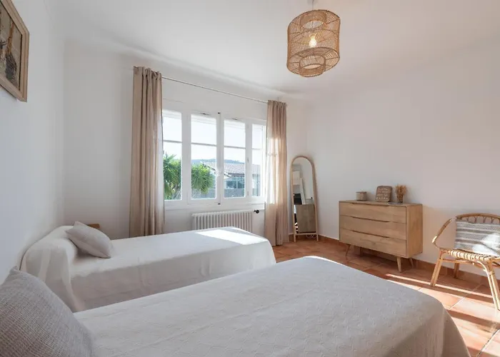 Lou Niou By Interhome Saint-Tropez