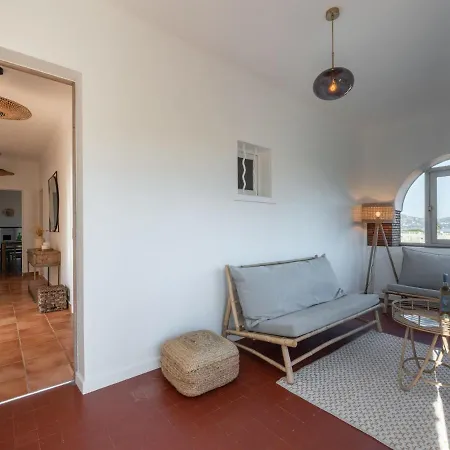 Lou Niou By Interhome